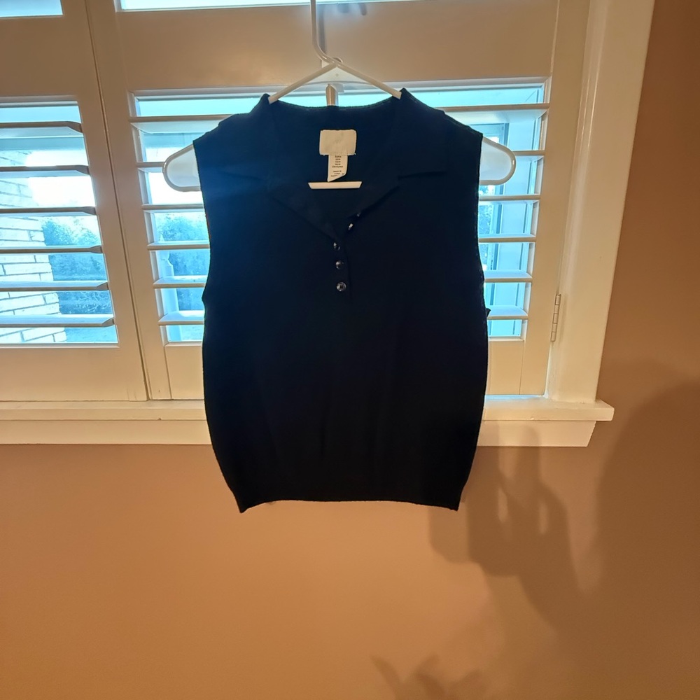 H&M Black Sleeveless Blouse